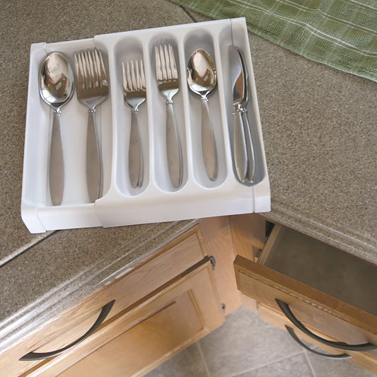 ADJUSTABLE CUTTLERY TRAY